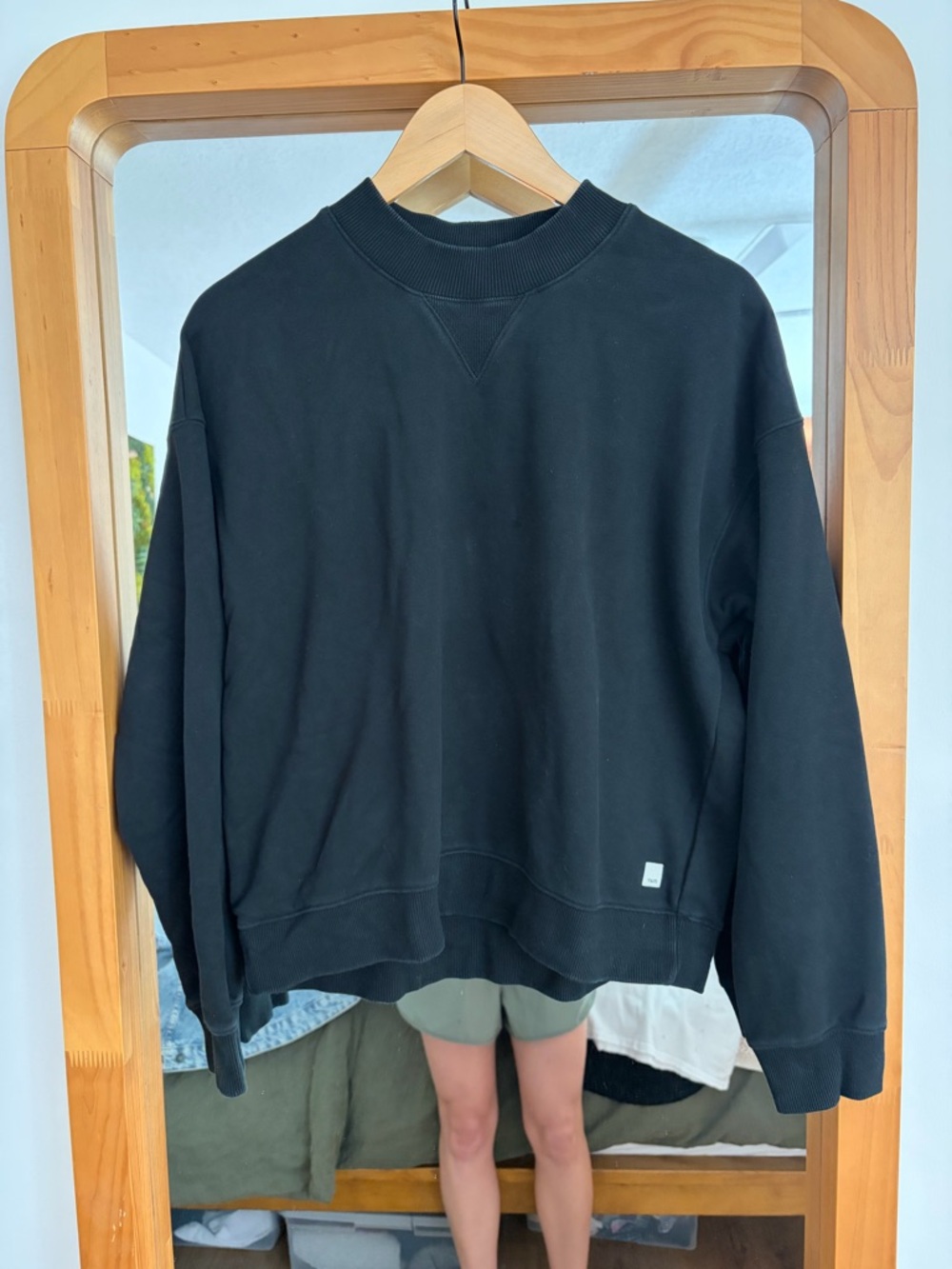 Vuori oversized restore crew sweater